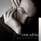 دانلود آهنگ Aşk Bu Gece Şehri Terk Etti - Cem Adrian از Cem Adrian