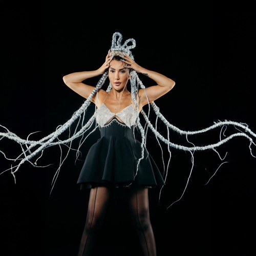 دانلود آهنگ Hande Yener از Bi Gideni Mi Var Çağın Kulaçoğlu, Melih Aydoğan