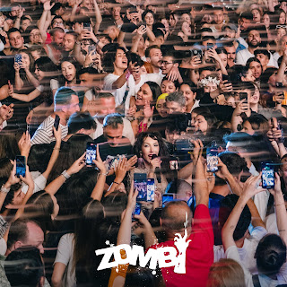 دانلود آهنگ Hande Yener از Zombi