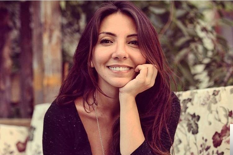 دانلود آهنگ Anılar - Meltem Yılmazkaya از Meltem Yılmazkaya