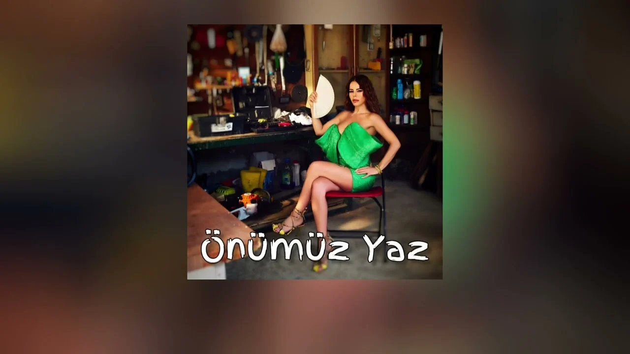 دانلود آهنگ Simge از Önümüz Yaz
