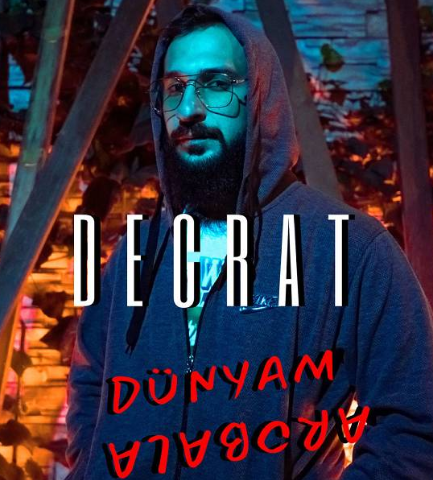 دانلود آهنگ Decrat از Gözüm Arkada Kalır (feat Velet)